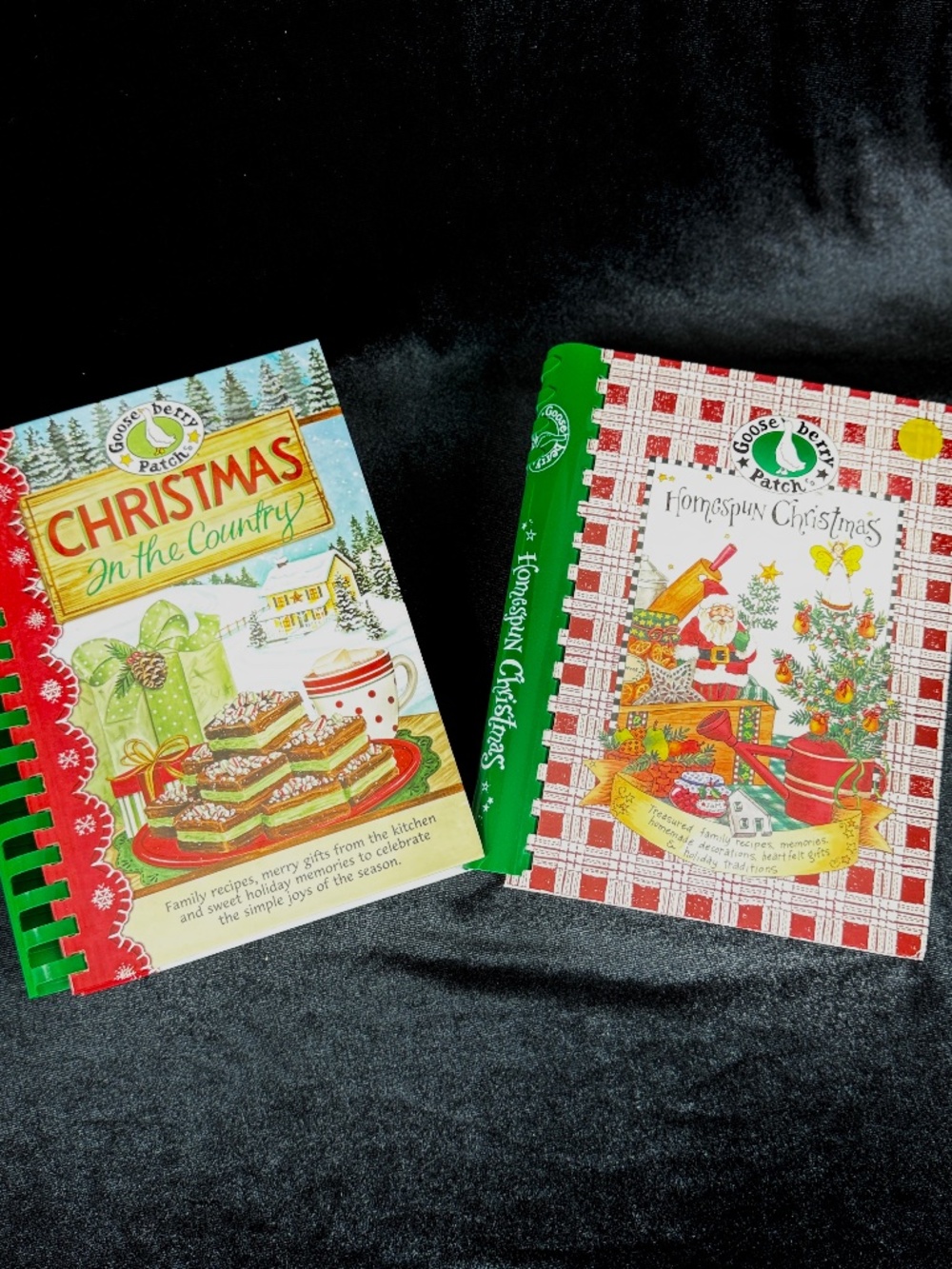 2 Gooseberry Patch Cookbooks Christmas in the Country and Homespun Christmas EUC